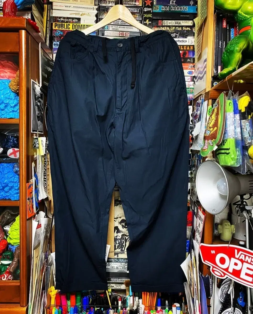 BROCHURE (빔즈 SSZ) 1P CHINO 네이비 L | 브랜드 중고거래 플랫폼